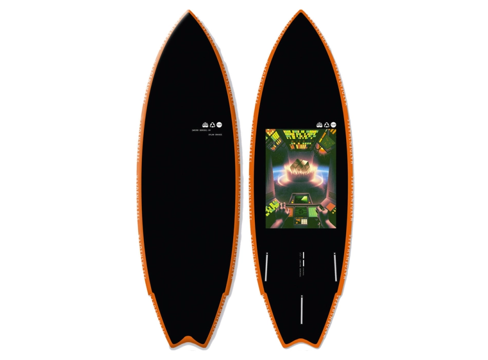 גלשן The Weird Series בעיצוב דילן גרייבס עם טייל סוואלו ושייפ לגלים קטנים, ורסטילי וקל לחתירה.