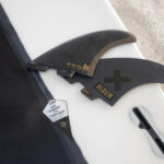 סט חרבות Album Twin + 1 Fin Set – M-L, Performance Glass, Black/Gold