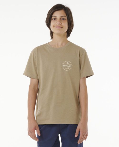 Staple Tee חולצת טי עם הדפס קדמי ואחורי, כותנת ג’רזי רכה ונוחה, בסגנון גלישה צעיר