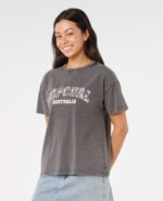 VARSITY RELAXED DEST T חולצת טי