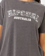 VARSITY RELAXED DEST T חולצת טי