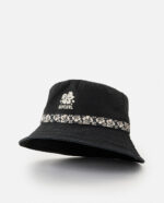 MIXED GRAPHIC BUCKET HAT