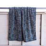מגבת The Mona Towel – Black