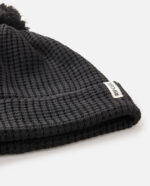 כובע גרב עם פונפון לנשים – ANOETA REG POM POM BEANIE